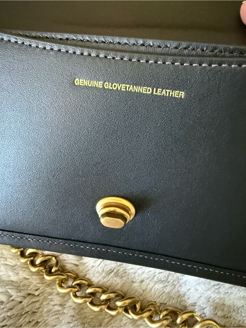 Coach Dinky bag black with gold hardware - Picture 6 of 16